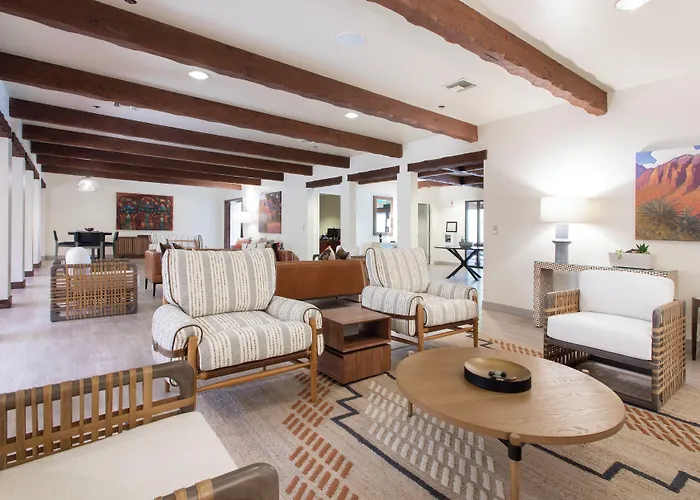 Canyon Ranch Tucson 4*